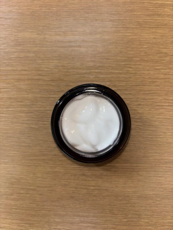 Halfetti Hand Hand Moisturizer - Image 4